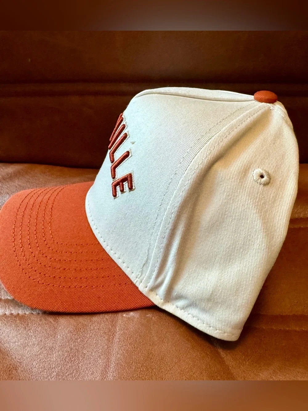 Nashville Men’s Cream And Orange SnapBack Cowboy Boots Hat. AQ. OSFM. NWT